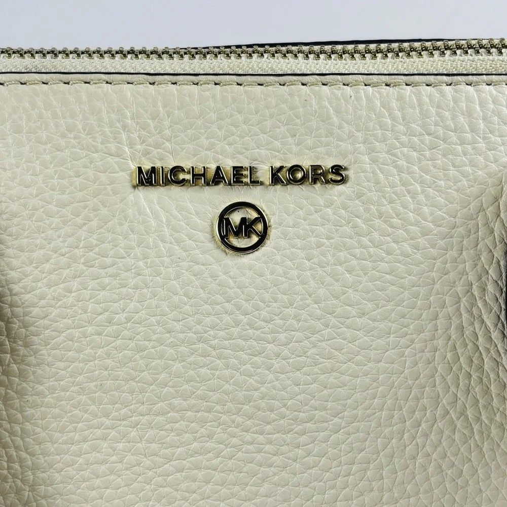 Michael Kors Sienna‎ Medium Pebbled Leather Satchel Bag Purse Soft White Chic